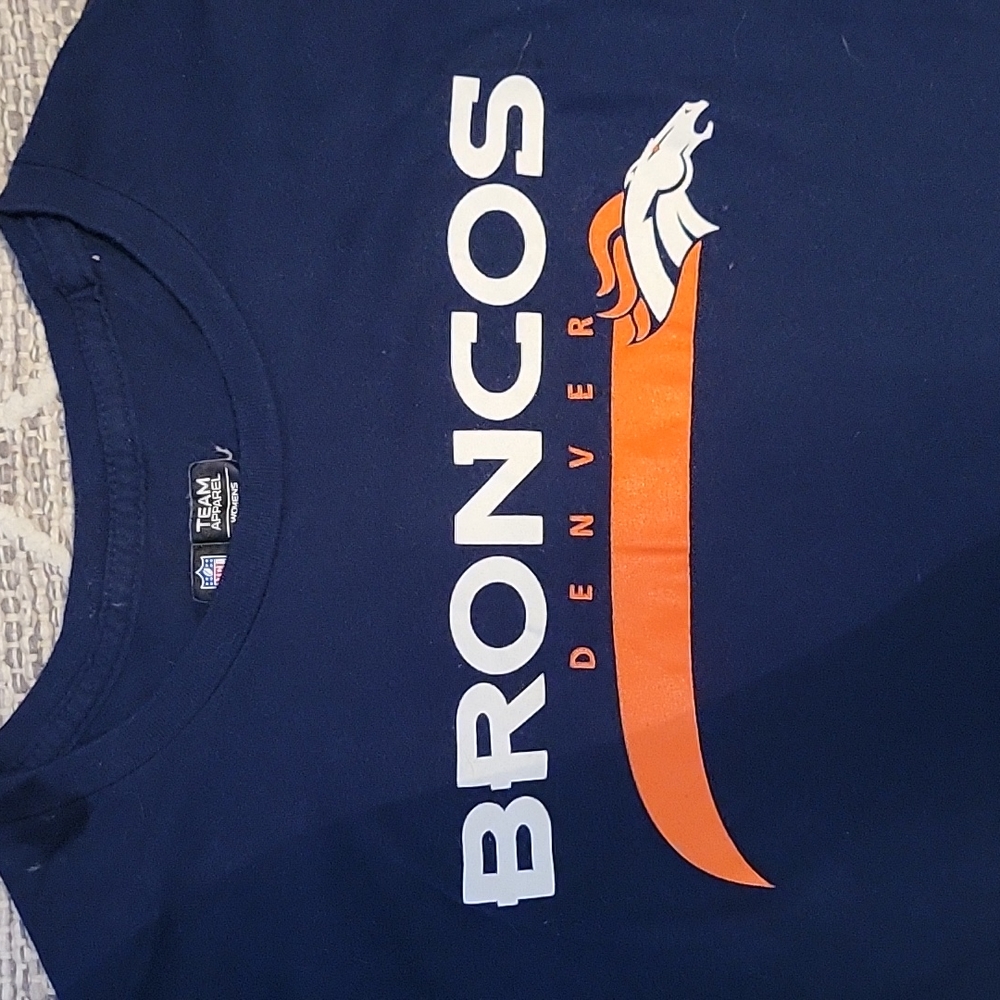 BRONCOS Tee - Picture 3 of 5